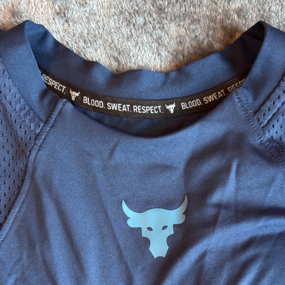 Navy Blue Sleeveless Athletic Tank Project Rock Under Armour - Picture 2 of 4